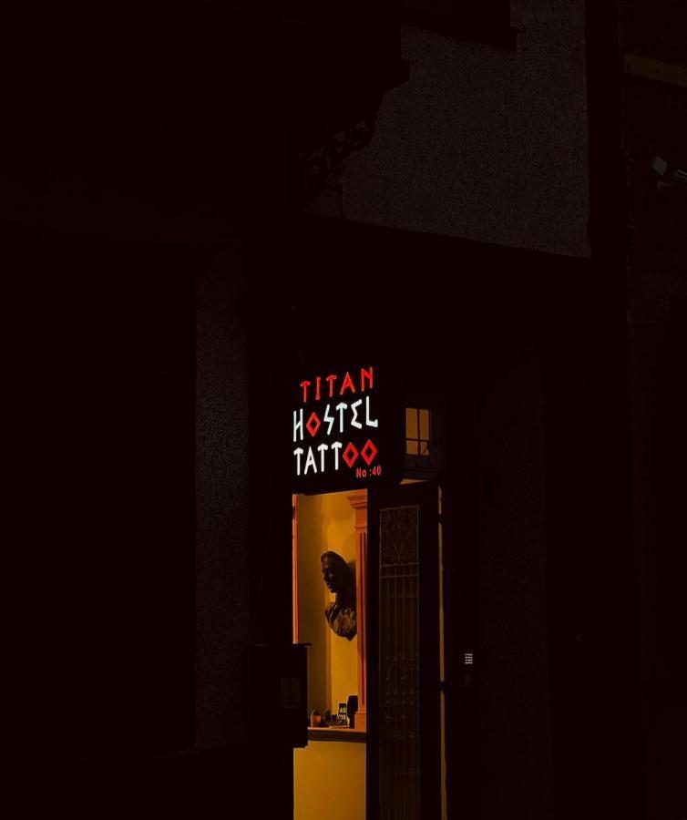Titan House Hostel Izmir Exterior photo
