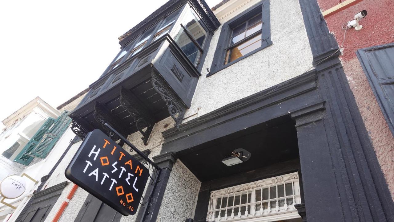Titan House Hostel Izmir Exterior photo